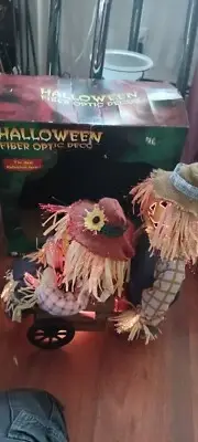Halloween Gemmy Fiber Optic Light-Up Pumpkin Scarecrow Couple & Wheelbarrow Cart