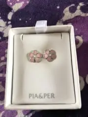 Child’s Earrings Pia & Per Silver Enamel Pink Daisies New Boxed Norway Studs