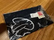 New Uniqlo x KAWS Peanuts Snoopy Graphic Tee Sz Medium Unisex M