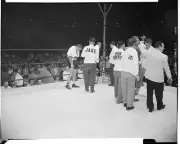 Handlers Surrounding Murphy And Lamotta 1951 OLD BOXING PHOTO