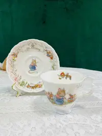 在飛比找Yahoo!奇摩拍賣優惠-英國 皇家道爾頓 Royal Doulton 老鼠搬家 中號