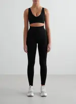 [AIM'N AU] Black Shape Seamless Tights & Deep Cut Bra Set