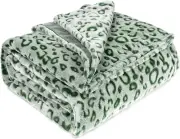 Leopard Print Fleece Throw Blanket Green Blanket for Couch Bed Sofa Room Decor W
