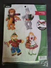 BUCILLA Felt Ornament Kit WIZARD OF OZ Set of 4 CHRISTMAS IN OZ Dorothy Tin Man