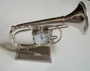 Silver Finish Musical Instrument French Horn Mini Collectible Desk Clock