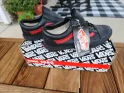 VANS CLASSICS ALL LEATHER OLD SKOOL BLACK & RED NIB!! MEN'S 7!!