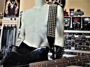 SATYR.. LEATHER OLD SCHOOL PYRAMID STUDDED GUITAR STRAP (MDLS0188)