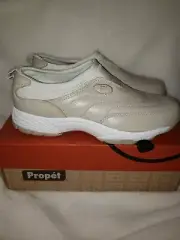 PROPET WOMENS Sand W3851 WASH & WEAR SLIP ON Slip Resistant WALKER II 9.5W (RR)