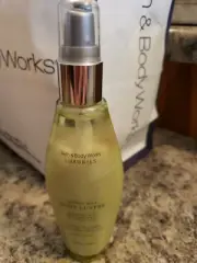 Bath & Body Works Purely Silk Body Luster 2.5 oz Green Tea and Cucumber Essence