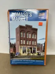 WALTHERS Cornerstone 933-3179 HO Scale Tomaso’s market kit htf rare new