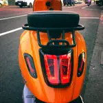 台南VOS偉士車坊-VESPA 春天 衝刺 黑化賽車後扶手 霧黑賽車扶手 消光黑 保險桿 保桿 GTS GTV LX S