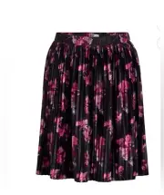 Terra & Sky Women's Plus Size Pleated Satin Skirt 3X