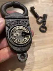 Lock It Works 2 Keys Padlock Antique Wells Fargo Express Padlock Cast Iron Heavy