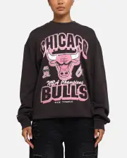 [MITCHELL & NESS] Mitchell & Ness Women's Chicago Bulls Arch Logo Crewneck Overdyed Black - Size L L Overdyed Black