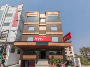 Vaccinated Staff - OYO 10592 Hotel Ganga Palace
