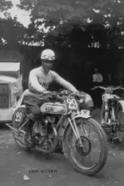 Bianchi 350 Freccia Celeste & Tazio Nuvolari - 1929 - motorcycle racing photo
