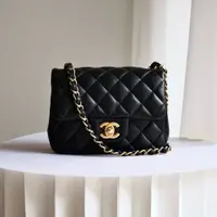 在飛比找PopChill優惠-[二手] Chanel Mini Square