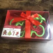 Celebrate It Box of 10 Christmas Noel Plastic Cookie Cookies Cutter Set - New
