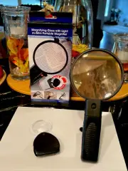 Magnifying Glass with Light Handheld & Stand Includes a Mini Portable Magnifier