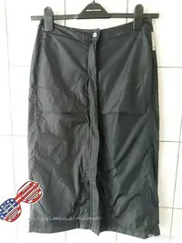 在飛比找Yahoo!奇摩拍賣優惠-Cerruti Jeans黑色鋪棉休閒中長裙42號(SK00