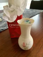 DONEGAL PARIAN CHINA Bud Vase IRELAND Rose Swilly #7109 4" NEW NIB