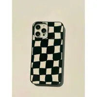 在飛比找蝦皮購物優惠-🖤Apple iPhone 14pro 黑白 棋盤格手機殼