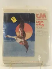 VTG Columbia Minerva Latch-A-Rug Pattern 27"x37" Margot Johnson Migration 3559