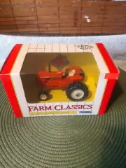Ertl Allis Chalmers Two-Twenty 1/43 Diecast Farm Tractor Replica Collectible