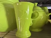 Homer Laughlin Fiesta Original Chartreuse Green Latte Pedestal Coffee Mug New