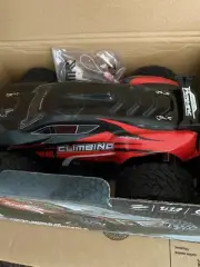 Ninja Dragon Fighter 40mph High Speed RC Racing Car 12.9" x 8.1" x 5.5". 2.4GHz.