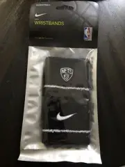 Nike NBA Brooklyn Nets Team Unisex Basketball Wristbands Black / White , PAIR