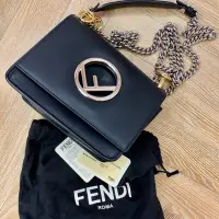 在飛比找蝦皮購物優惠-【FENDI】KAN I系列-F is Fendi logo