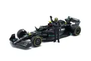 2023 MERCEDES-BENZ AMG PETRONAS W/DRIVER 1/24 DIECAST CAR BBURAGO 18-28037/44