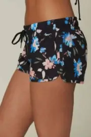 Brand New O’Neill Women’s Laney 2” Printed Stretch Boardshorts Girl Shorts NEW