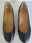Black leather ladies ballerina style shoes Naturalizer size 7 1/2M flexible sole