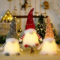 在飛比找樂天市場購物網優惠-圣誕節裝飾品場景布置娃娃圣誕小禮物小公仔擺件燈飾兒童玩具創意