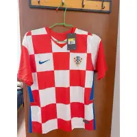 在飛比找蝦皮購物優惠-全新衣服 克羅埃西亞 nike men s號足球 男生 上衣