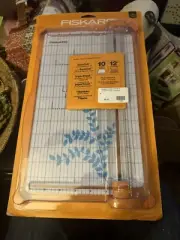 NEW Fiskars SureCut Deluxe Paper Trimmer 12"~Titanium Blade Coating