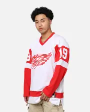 [MITCHELL & NESS] Mitchell & Ness Detroit Red Wings Steve Yzerman '83-84 Jersey White - Size M M White