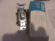 Leviton IVORY COMMERCIAL DOUBLE POLE Toggle Light Switch 15A 120/277V 5502-I