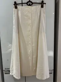 在飛比找Yahoo!奇摩拍賣優惠-日本23區 米白裙子 棉麻 38號 ICB
