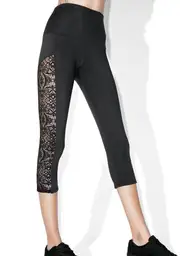 [ONZIE] Stunner Capri Pants