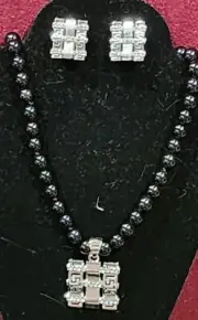 HANDMADE & UNIQUE Black & Silver Austrian Crystal Women's Necklace Earrings Set