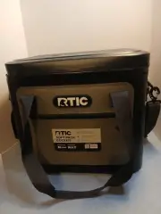 RTIC OUTDOORS SOFT PACK 30 CAN INSULATED PERSONAL COOLER ~ Black / Gray