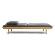 Pensive Daybed