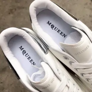 Mcqueen 銀色高跟鞋