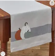 Park Designs Pick of the Patch Table Runner - Fall Autumn Thanksgiving Pumpkins