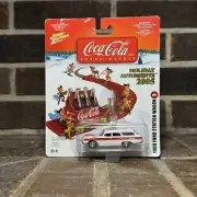 Johnny Lightning - Coca Cola 2005 - 1960 Ford Station Wagon "White Lightning"