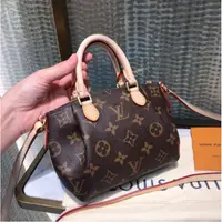 在飛比找蝦皮購物優惠-LV 路易威登水餃包 M61253 Monogram Nan