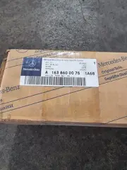 Brand New Mercedes ML Class W163 Rear Parcel Tray/Roller Blind